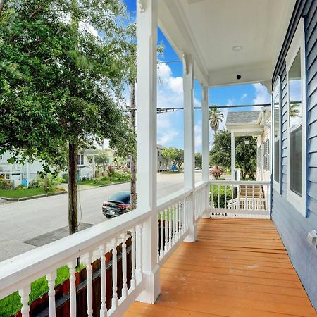 Renovated Beach Bungalow! Γκάλβεστον Εξωτερικό φωτογραφία