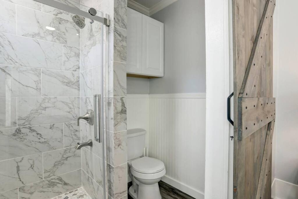 Renovated Beach Bungalow! Γκάλβεστον Εξωτερικό φωτογραφία